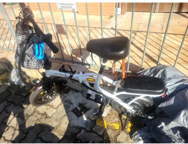 Bicicleta elétrica DOBRAVEL NUDA