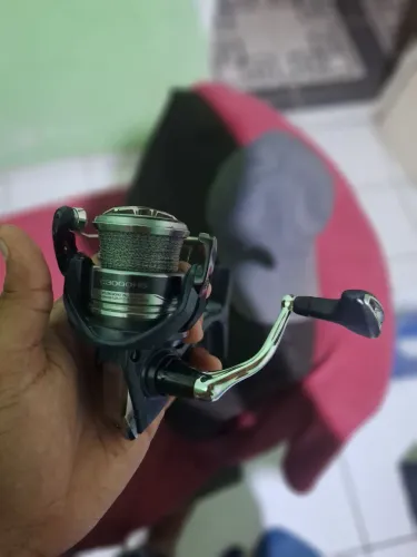 MOLINETE DE PESCAR SHIMANO CATANA 3000HG