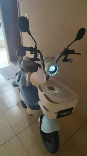 Scooter elétrica