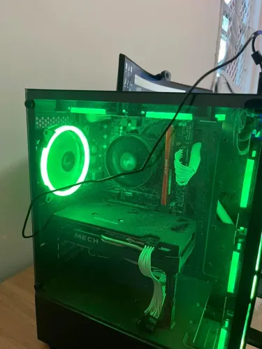 Computador Ryzen 5 5600 - Radeon RX 6600 - 32GB - 1TB Nvme