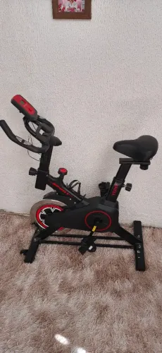 BICICLETA ERGOMÉTRICA