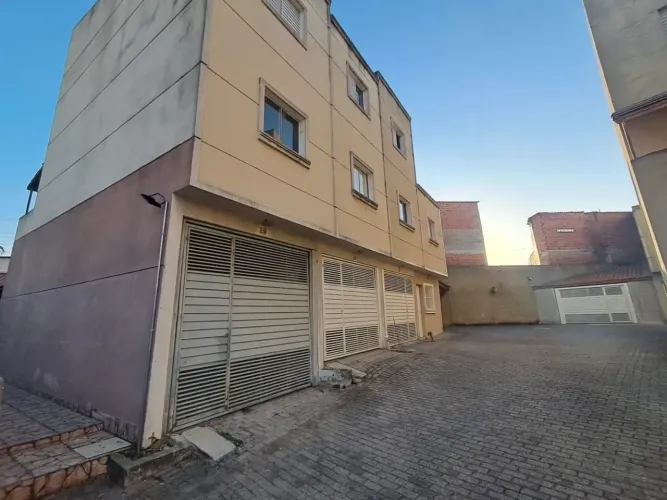 Sobrado em Condominio com Vaga Privativa no Imóvel