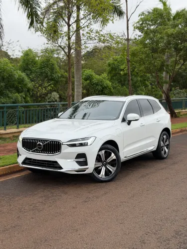 Volvo XC-60 T-8 Plus 2.0 AWD (híbrido) 2023