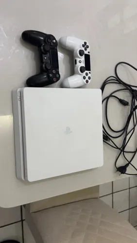 Ps4 slim 1Tb branco com jogos