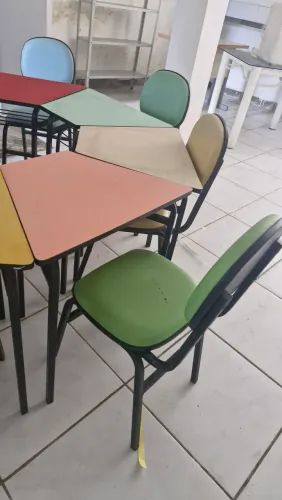 Conjunto Escolar Infantil. EXELENTE ESTADO 