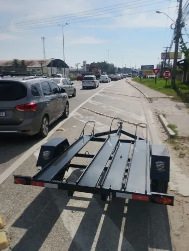 Carretinha para 3 motos