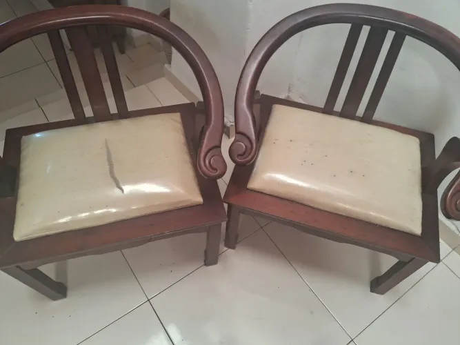 Conjunto 2 lindas cad4iras para varanda retro
