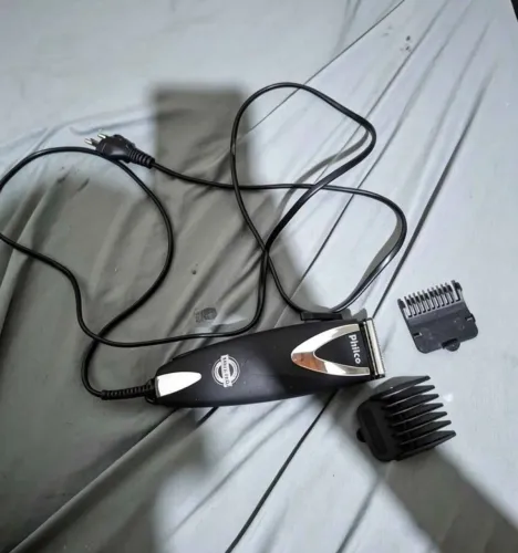 Máquina de cortar cabelo philco