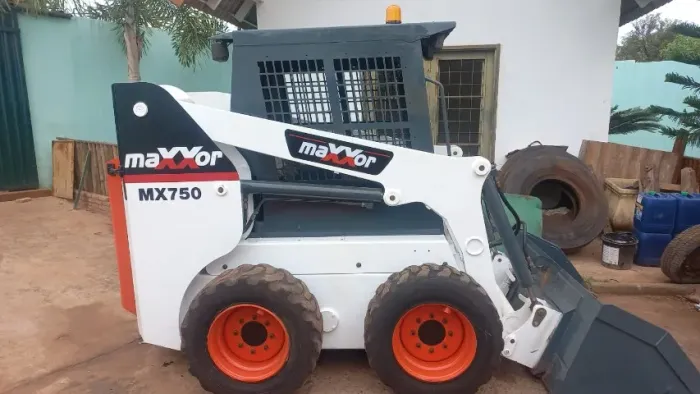 Mini pa carregadeira Maxxor