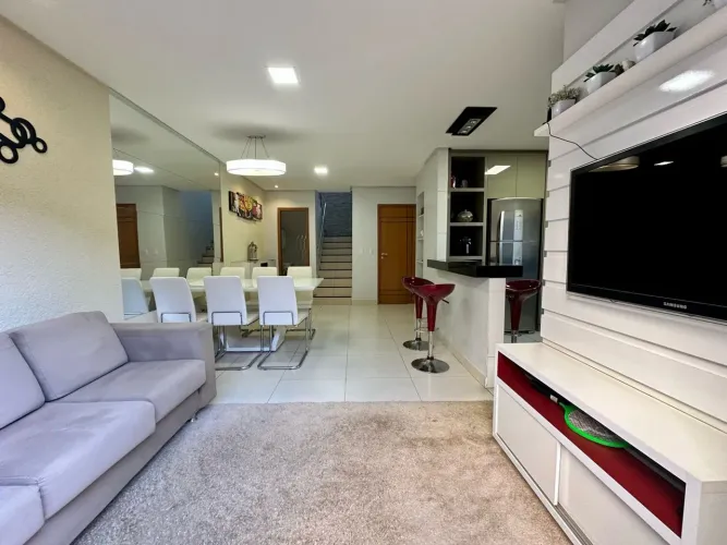 Casa, 3 quartos, 1 suíte, 132 m², 2 vagas no Vila Rosa em Goiânia