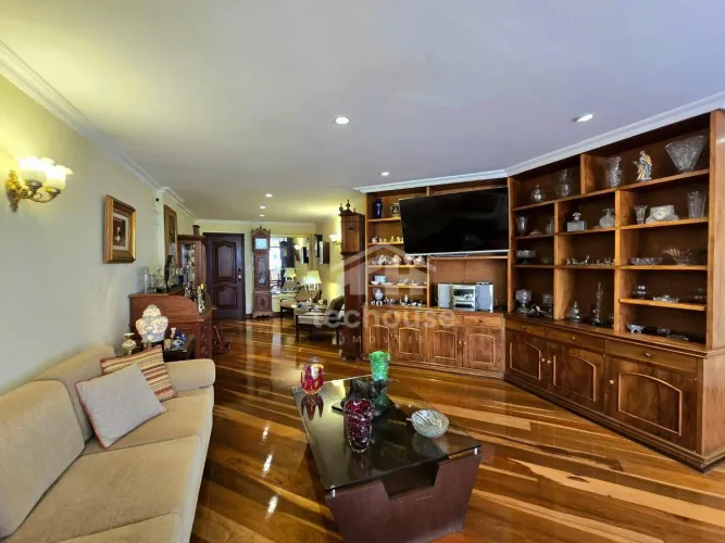 Apartamento com 3 dormitórios à venda, 172 m² por R$ 750.000,00 - Agriões - Teresópolis/RJ