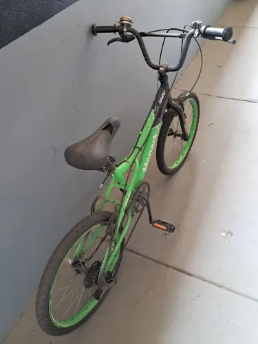 Bicicleta infantil aro 20 Monark