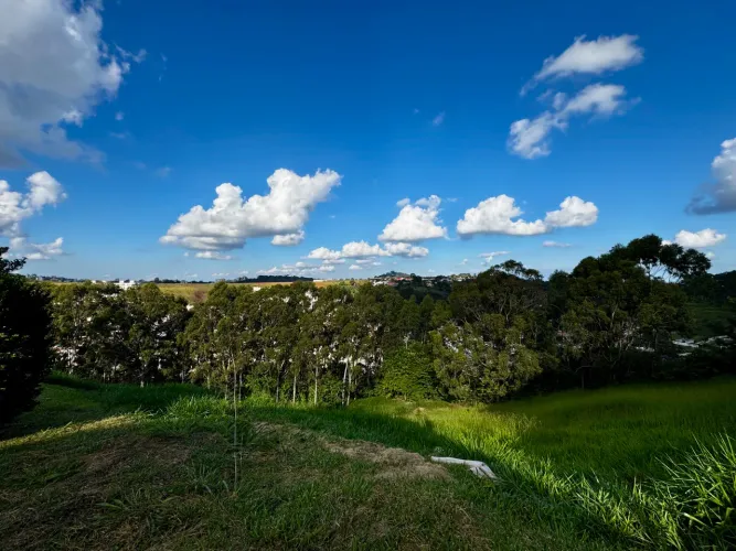 Terreno com quase 1.000 m² em condomínio fechado para venda