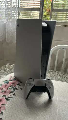 PS5 completo acompanha diversos jogos