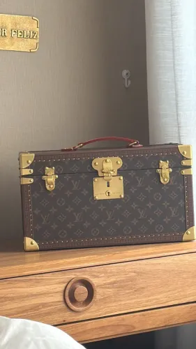Baú Louis Vuitton grande