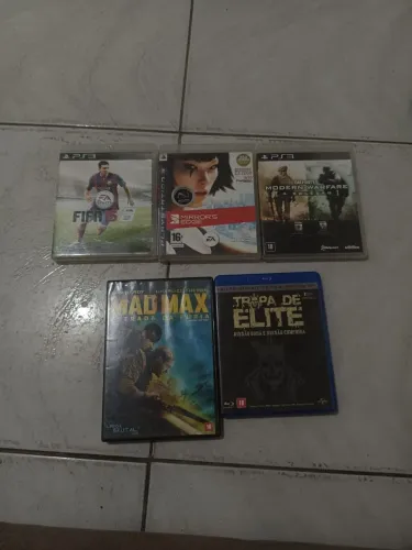Vende-se jogos e filmes