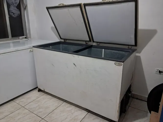 Freezer horizontal Metalfrio 528L 220W