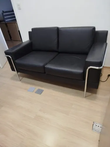 Sofá de Escritório / Recepção 2 Lugares - Estilo Le Corbusier Preto