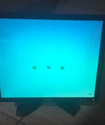 Monitor Dell funcionando perfeitamente 