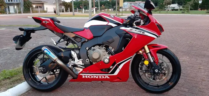 Vendo linda CBR 