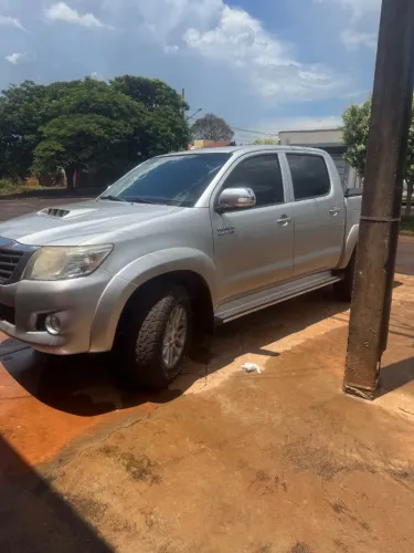 Toyota Hilux CD SRV D4-d 4X4 3.0 TDI Diesel AUT 2013