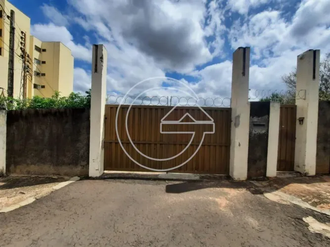 VENDE-SE Chácara NO ALTANEIRA - MARÍLIA/SP