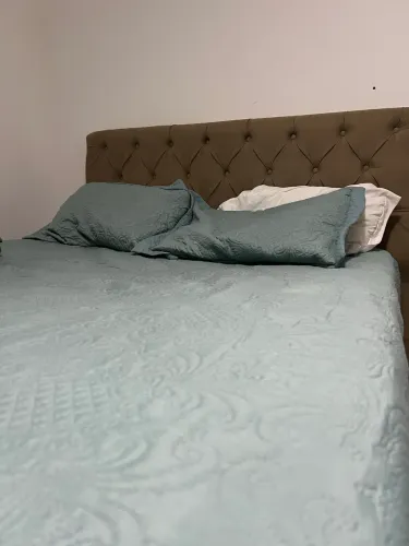 cama mais cabeceira super confortável colchão muito bom
