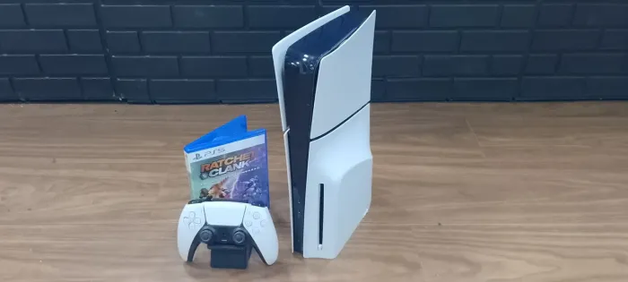 Ps5 slim semi novo 1 terá físico e jogos aceito série s mais 2000