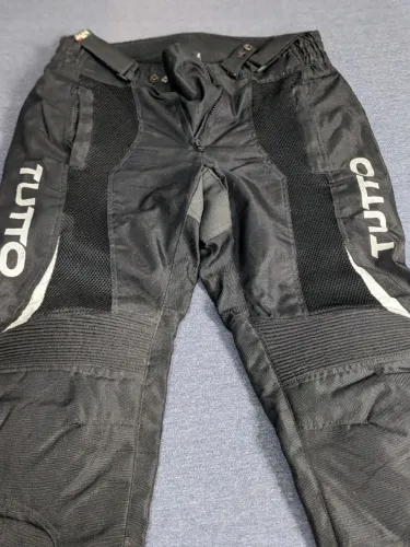 Vendo Calça Tutto Moto Original de Cordura com Proteções tam. M