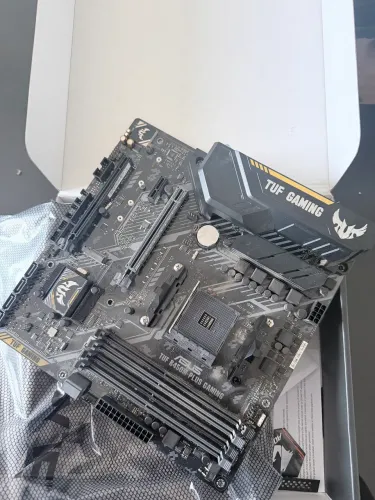 placa-mãe ASUS TUF B450M-PLUS GAMING