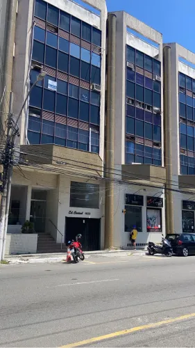 Alugo Sala Comercial Centro de V.V