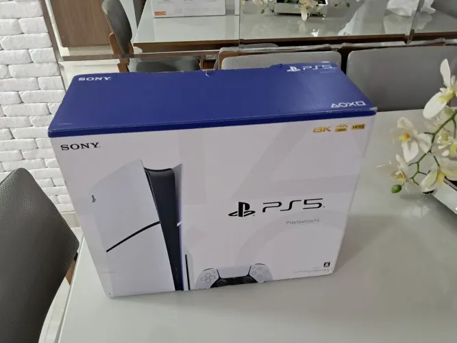 PS5 Slim, Mídia Física + 1 Controle