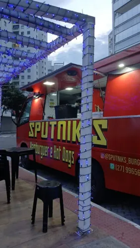 Microônibus Foodtruck Pronto para trabalhar 