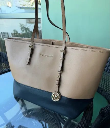Bolsa Michael Kors Nova, linda