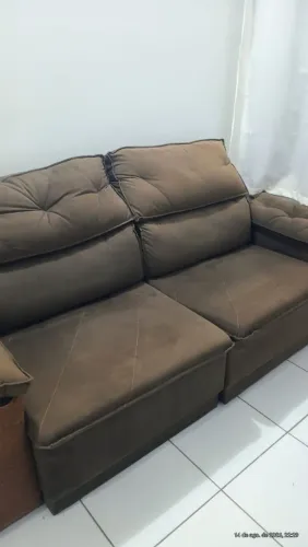 Sofá retrátil seminovo