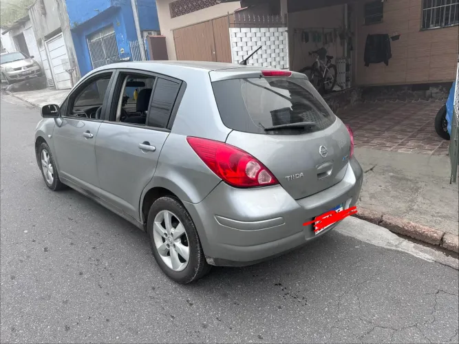 Nissan Tiida S 1.8/1.8 Flex 16V Mec. 2012