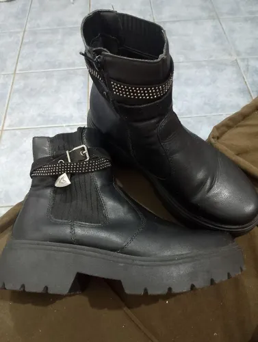 Bota cano curto