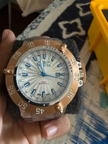 Invicta Subaqua Noma III GMT (Modelo 21728)