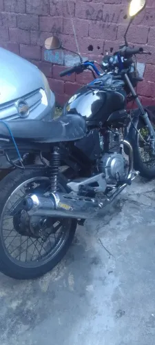 Moto em ótimo estado mecânica e elétrica