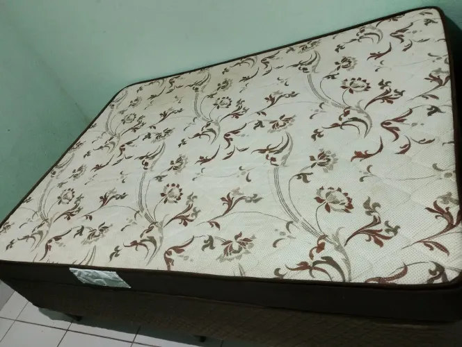 Colchão e base
