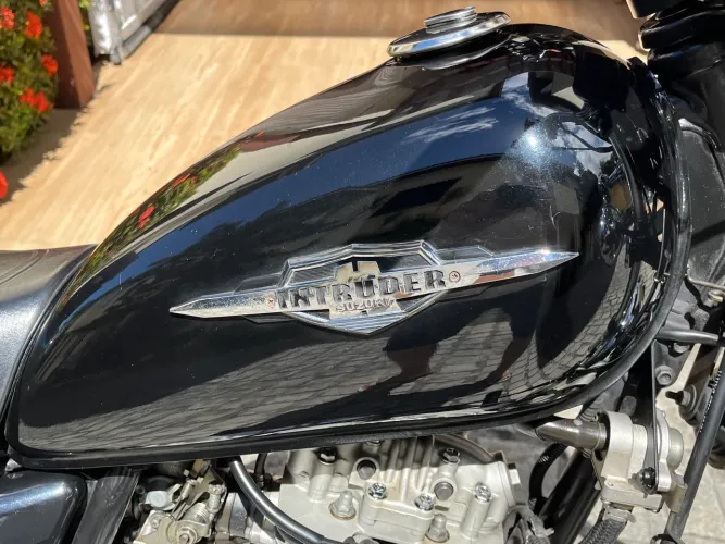 INTRUDER 125 PERFEITA