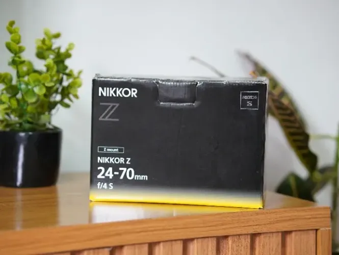Nikon Z Mirrorless 24-70mm F4 - Seminova!