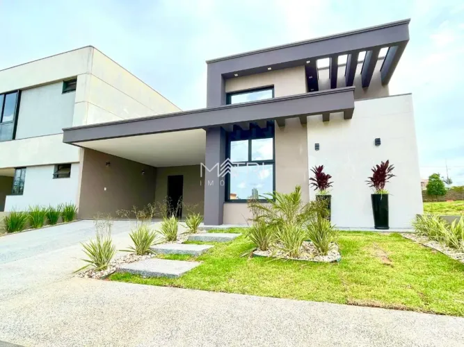 Casa em Condomínio com 3 Quartos sendo 3 Suítes à venda no Village Damha III em Araraquara
