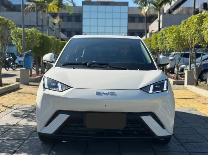BYD Dolphin Mini (Elétrico) 2025