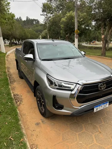 Toyota Hilux CD SRX 4X4 2.8 TDI 16V Diesel Aut. 2023