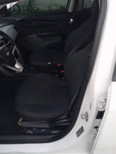 Chevrolet Onix JOY Hatch 1.0 8V Flex Mec. 4P 2017