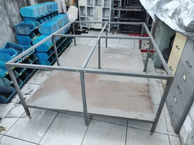 Base de Ferro para Mesa de Trabalho - Reforçada Bem Resistente