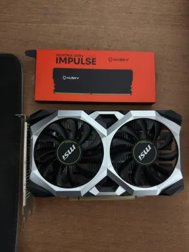 Placa de vídeo e memória ram ddr4