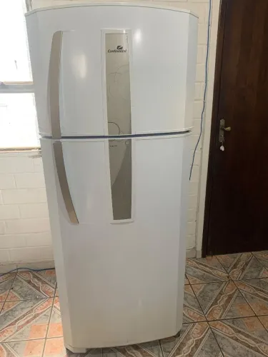Geladeira Continental Frost Free