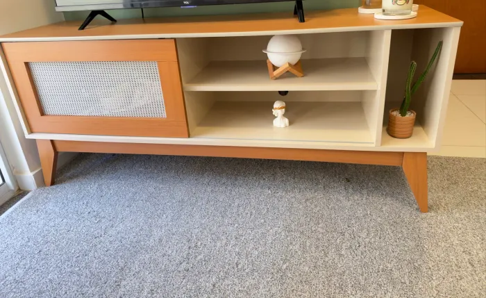 Vendo rack para sala novo, usado somente por 2 meses